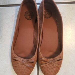 Brown flats